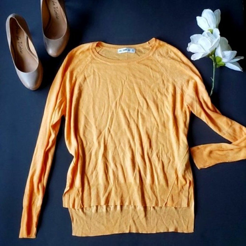 Zara Knit Orange Light Sweater - Picture 2 of 9